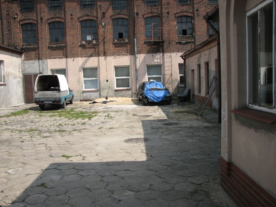 2.JPG